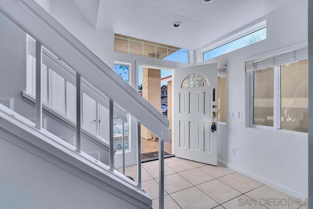 MLS #250046238SD image #2