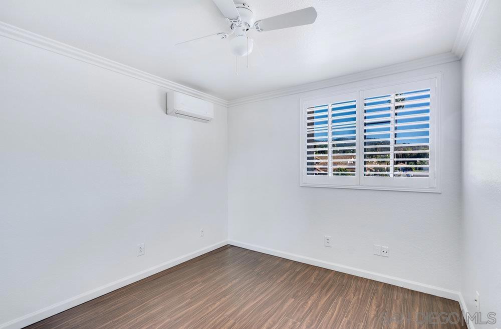 MLS #250046238SD image #31