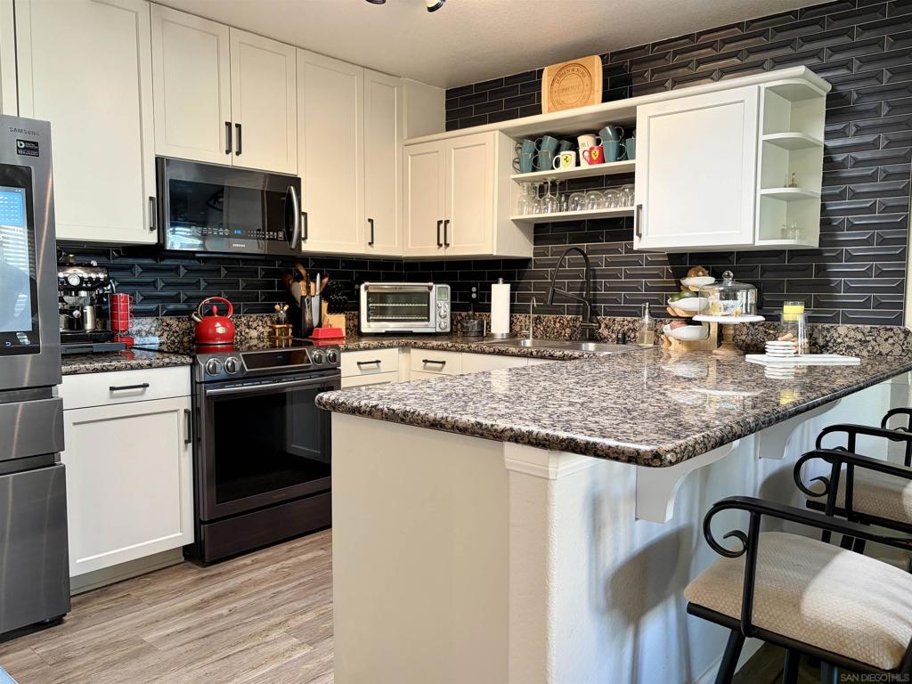 MLS #250046241SD image #1