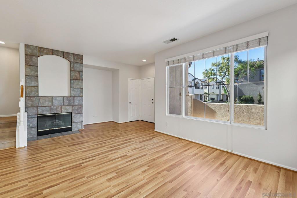 MLS #250046286SD image #12