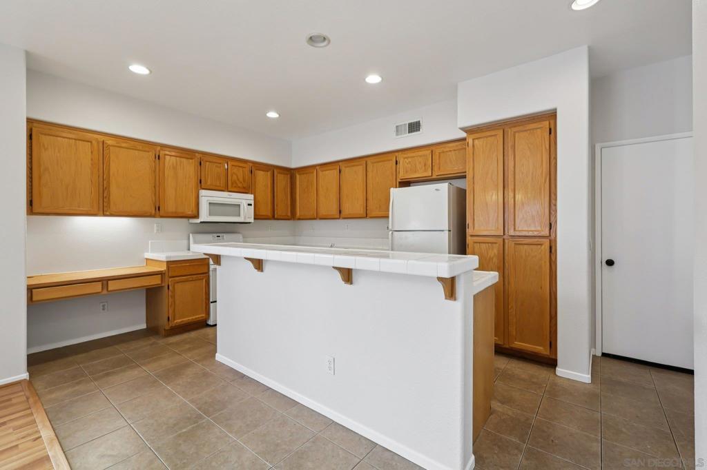 MLS #250046286SD image #19