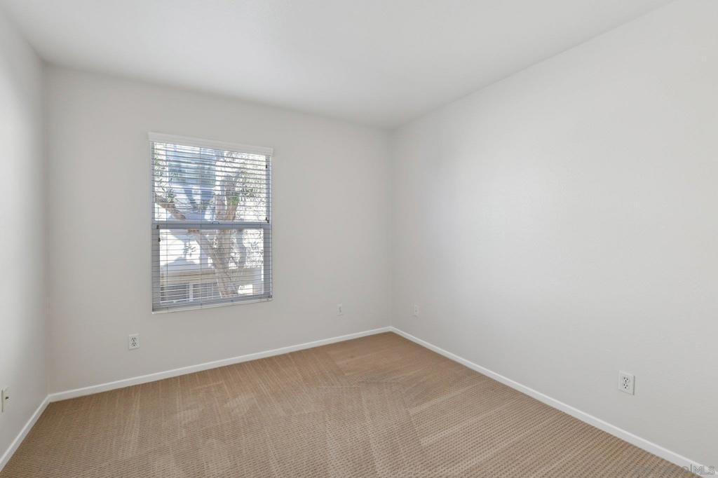 MLS #250046286SD image #27