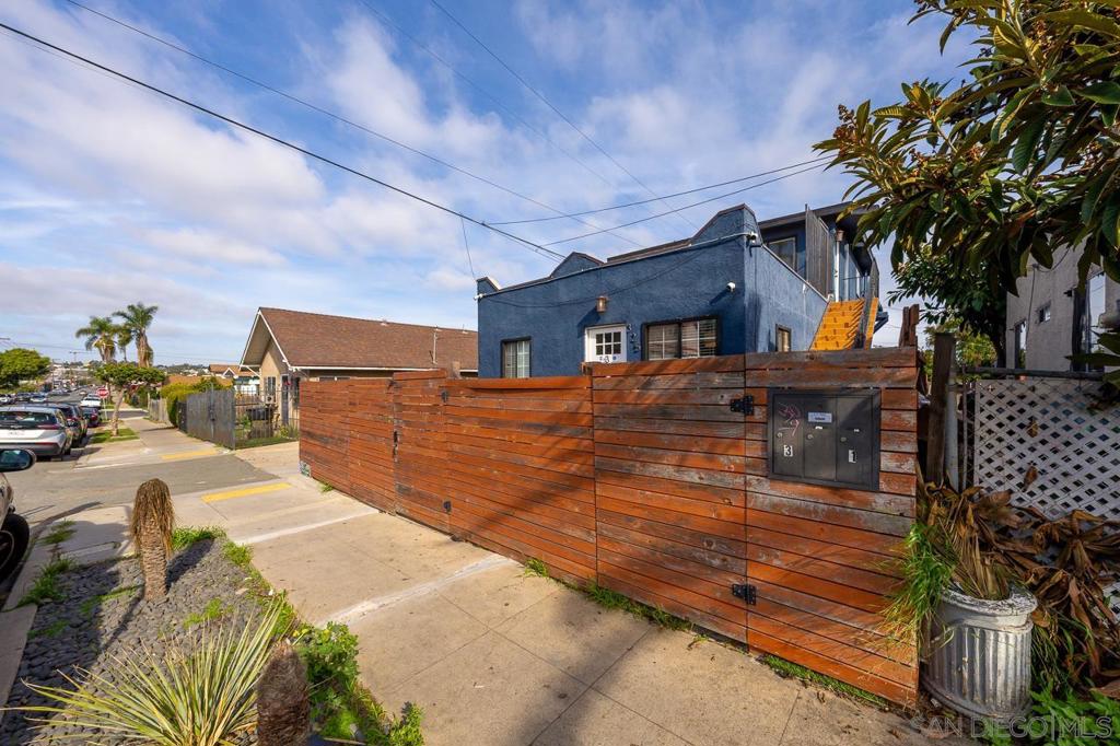 MLS #250046290SD image #3