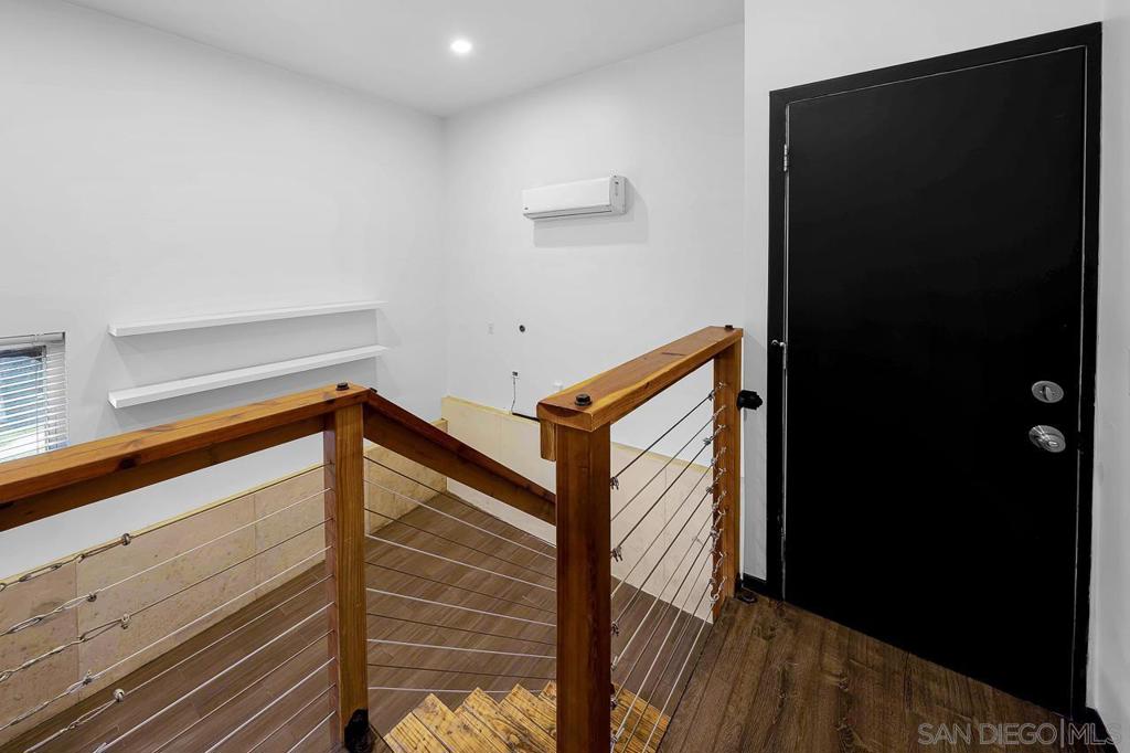 MLS #250046290SD image #34