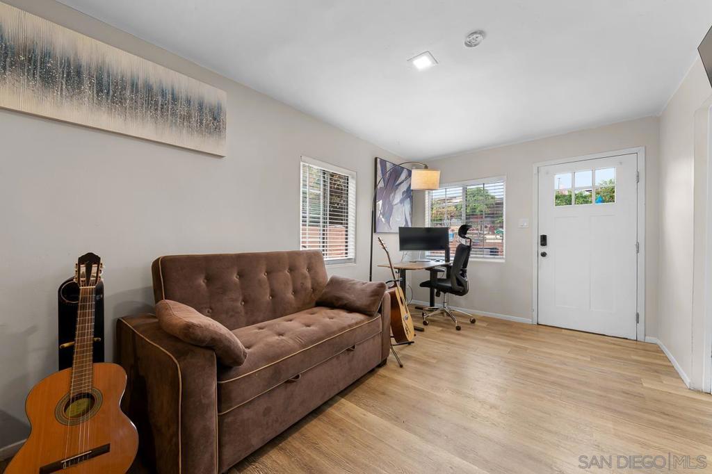 MLS #250046290SD image #8