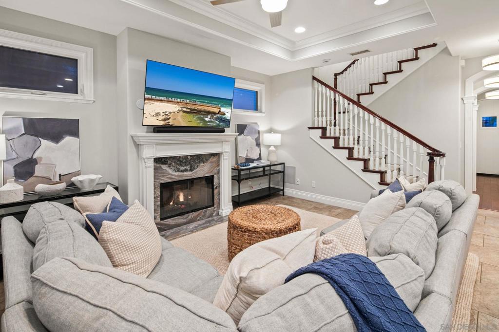 MLS #250046293SD image #16