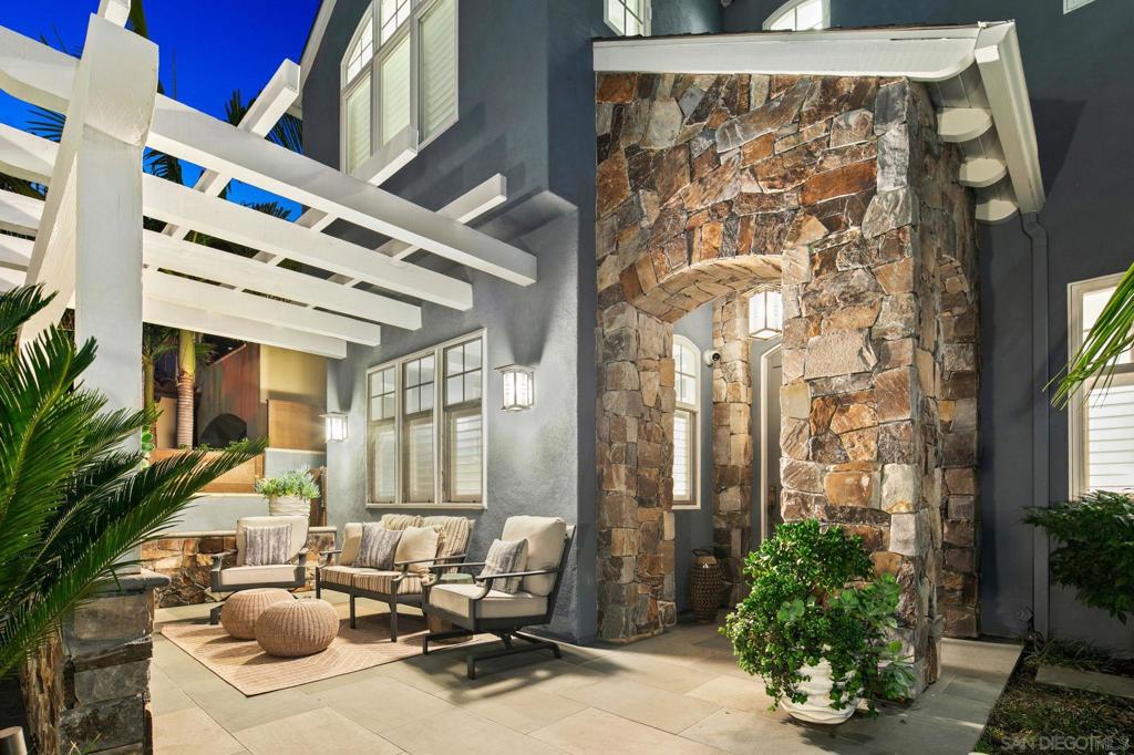 MLS #250046293SD image #5