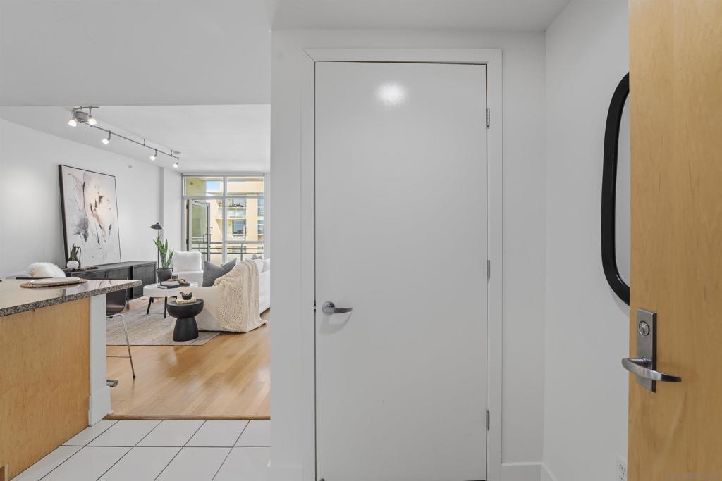 MLS #250046294SD image #11