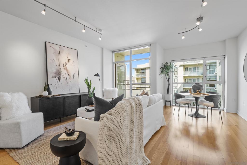 MLS #250046294SD image #2