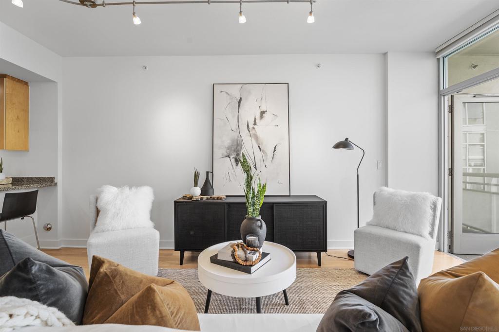 MLS #250046294SD image #3