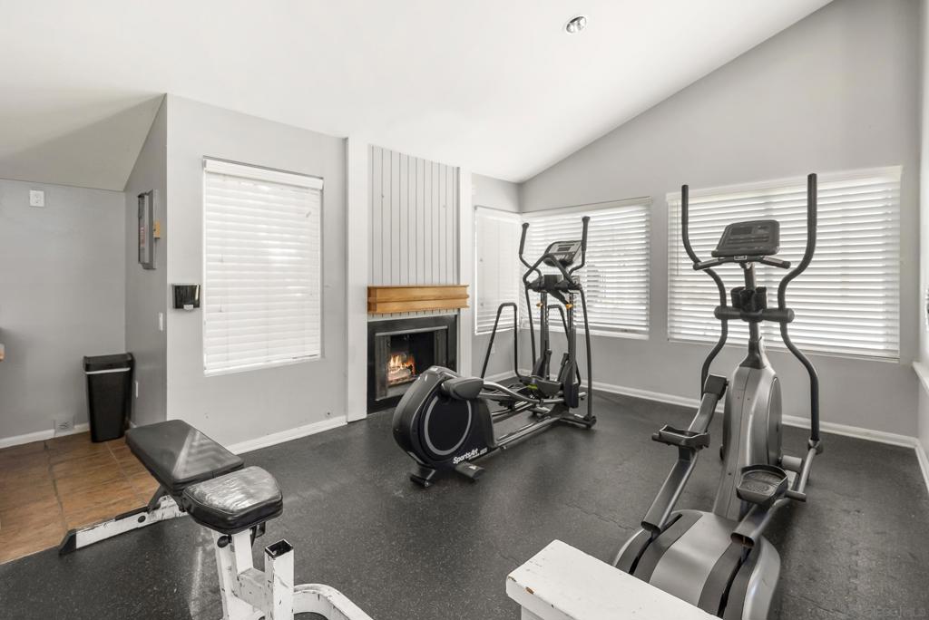 MLS #250046298SD image #27