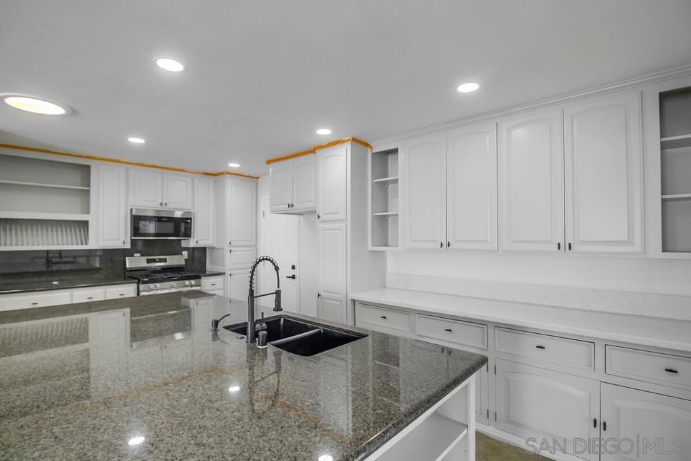 MLS #250046301SD image #12