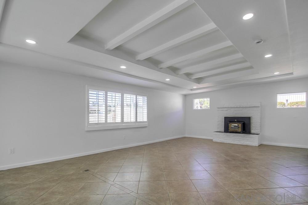 MLS #250046301SD image #24