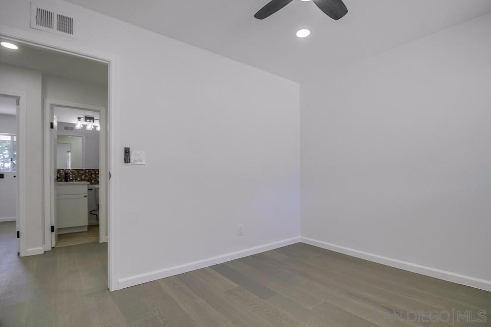 MLS #250046301SD image #32