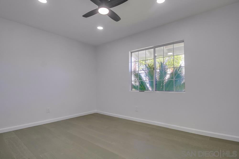 MLS #250046301SD image #35