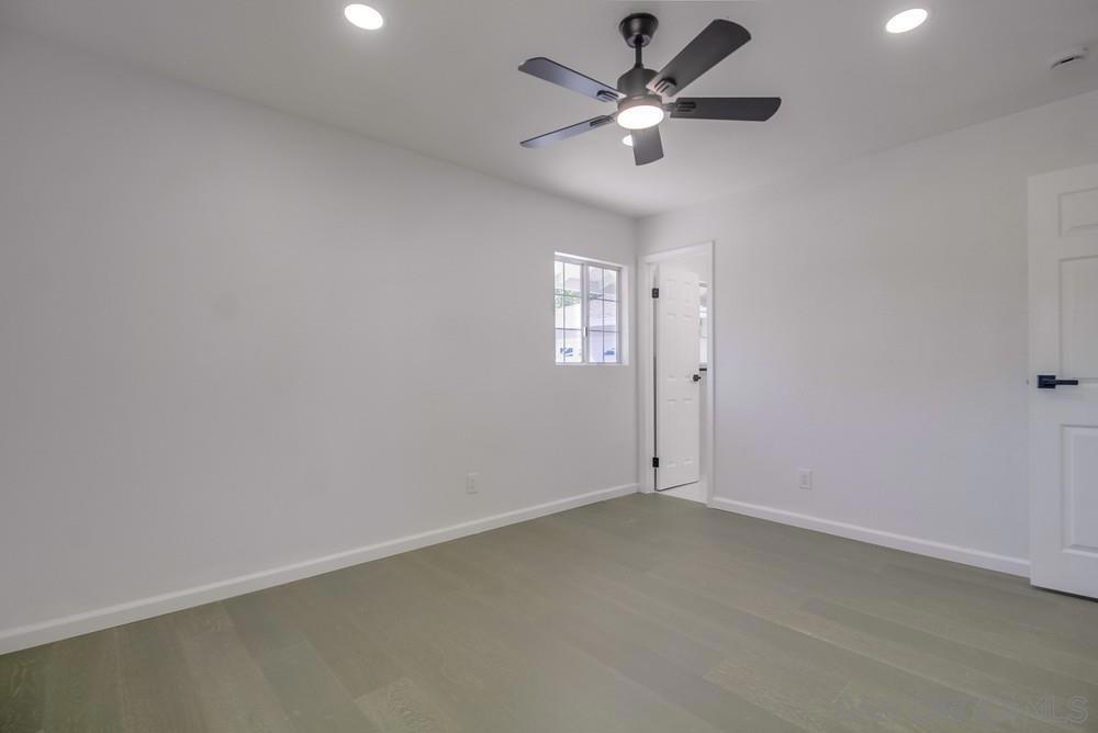 MLS #250046301SD image #40