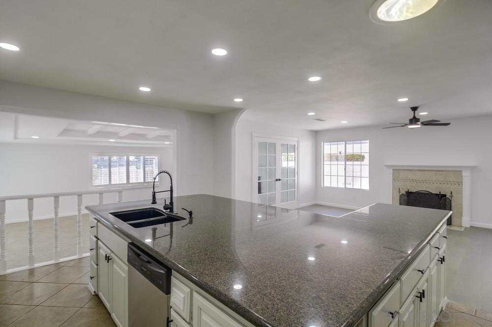 MLS #250046301SD image #9