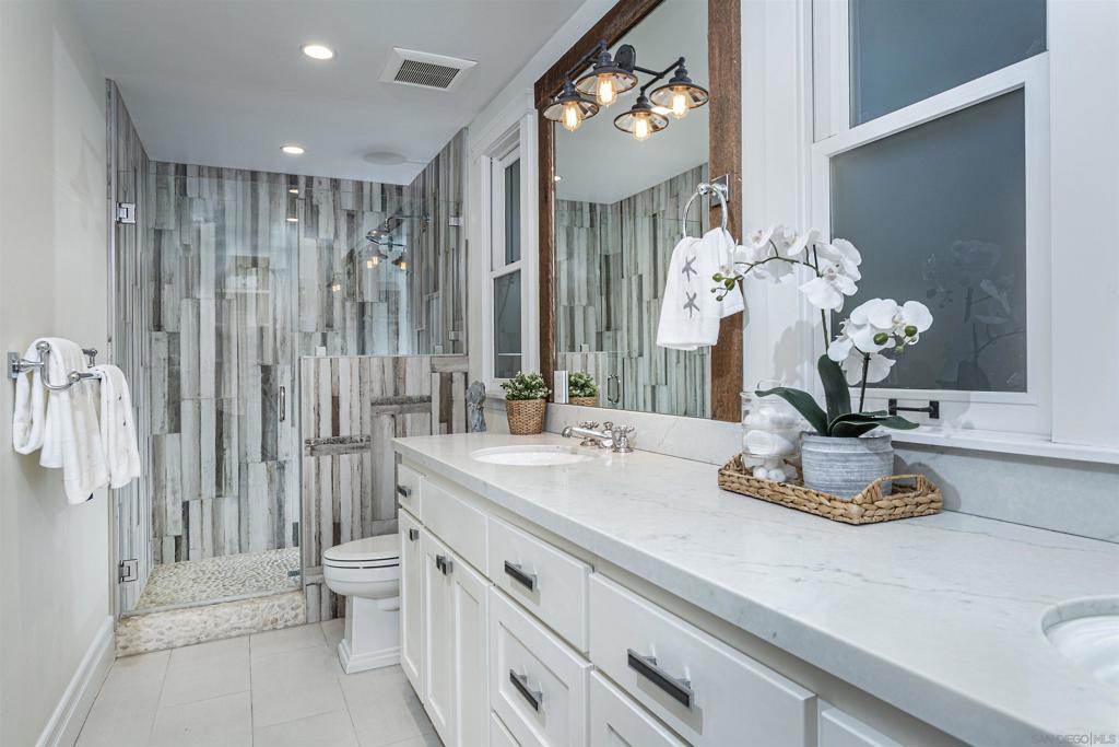 MLS #250046311SD image #14