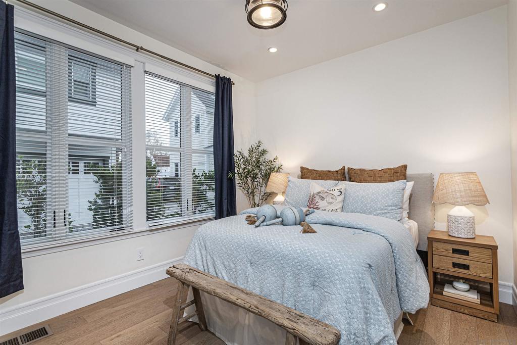 MLS #250046311SD image #21