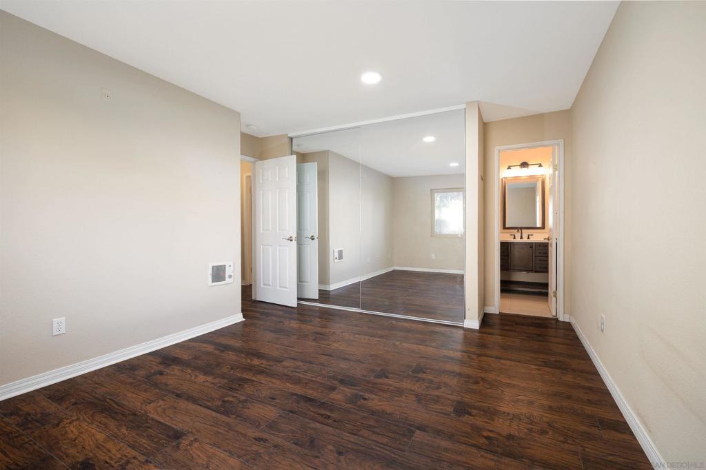 MLS #250046355SD image #11