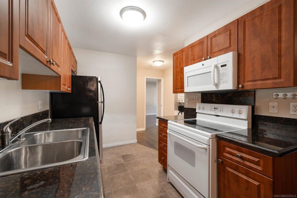 MLS #250046355SD image #6