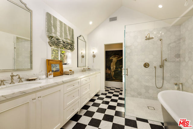MLS #25476919 image #15
