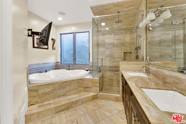 MLS #25484035 image #16
