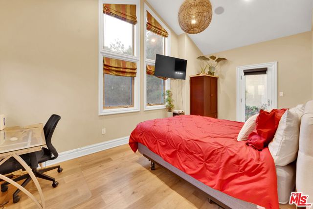 MLS #25484035 image #21
