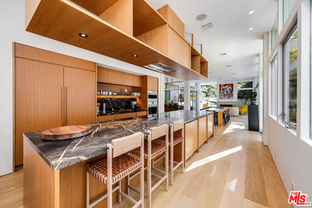 MLS #25485135 image #15