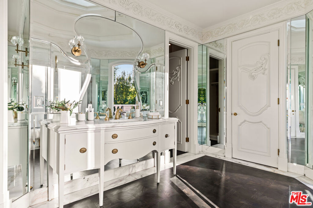 MLS #25488965 image #24