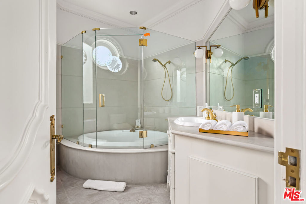 MLS #25488965 image #37