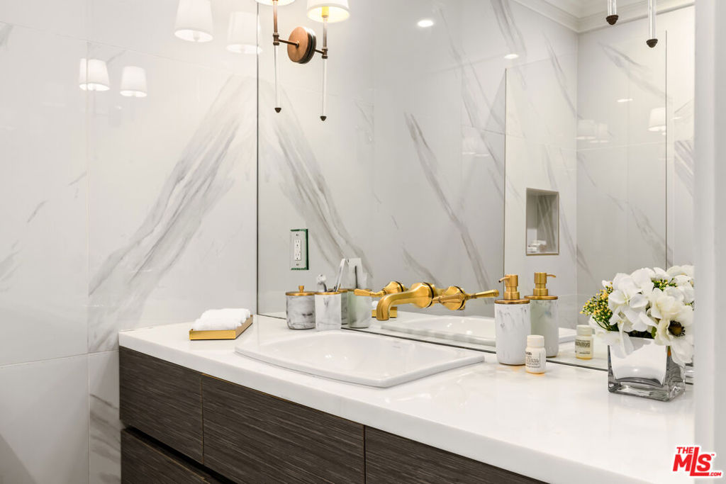 MLS #25488965 image #48