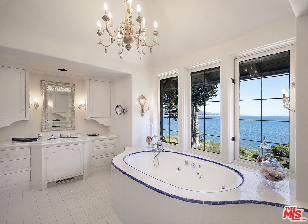 MLS #25489979 image #15