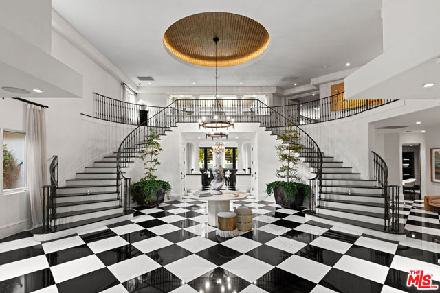 MLS #25490157 image #0