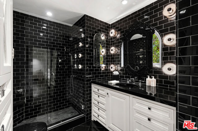 MLS #25490157 image #26