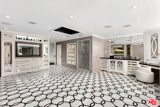 MLS #25490157 image #30