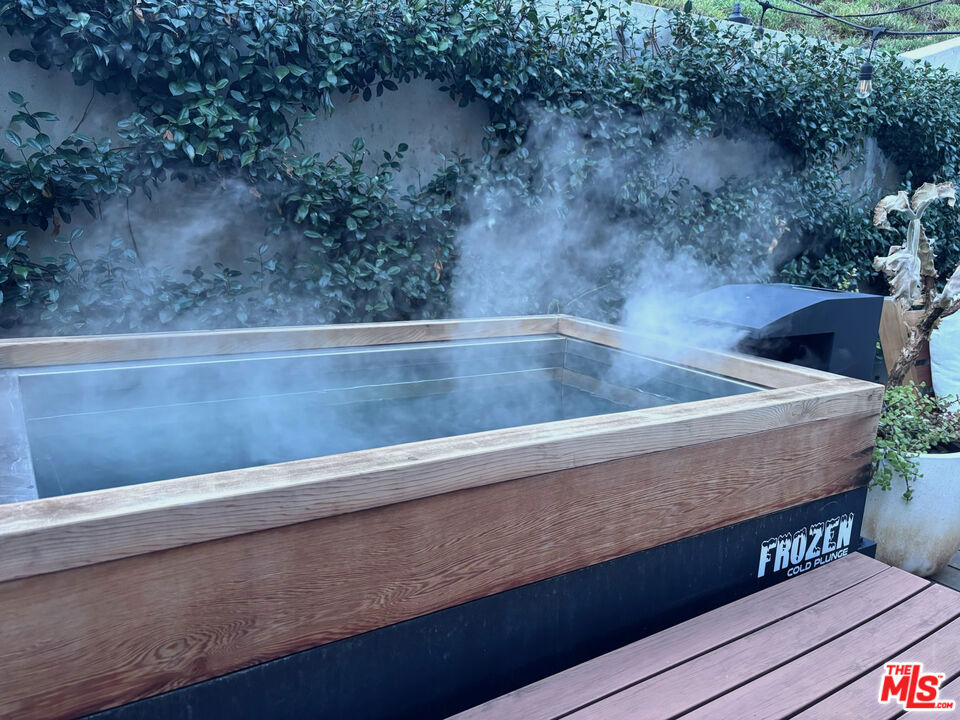 MLS #25492541 image #20