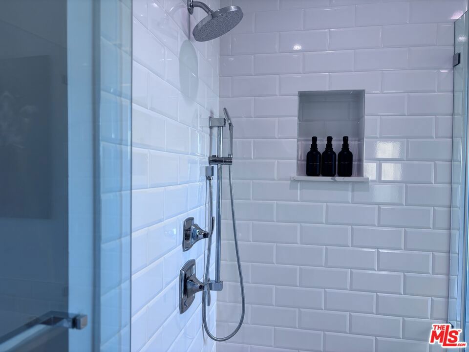 MLS #25492541 image #28