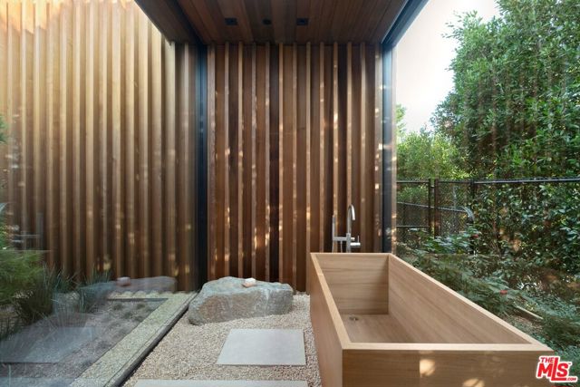 MLS #25493341 image #30