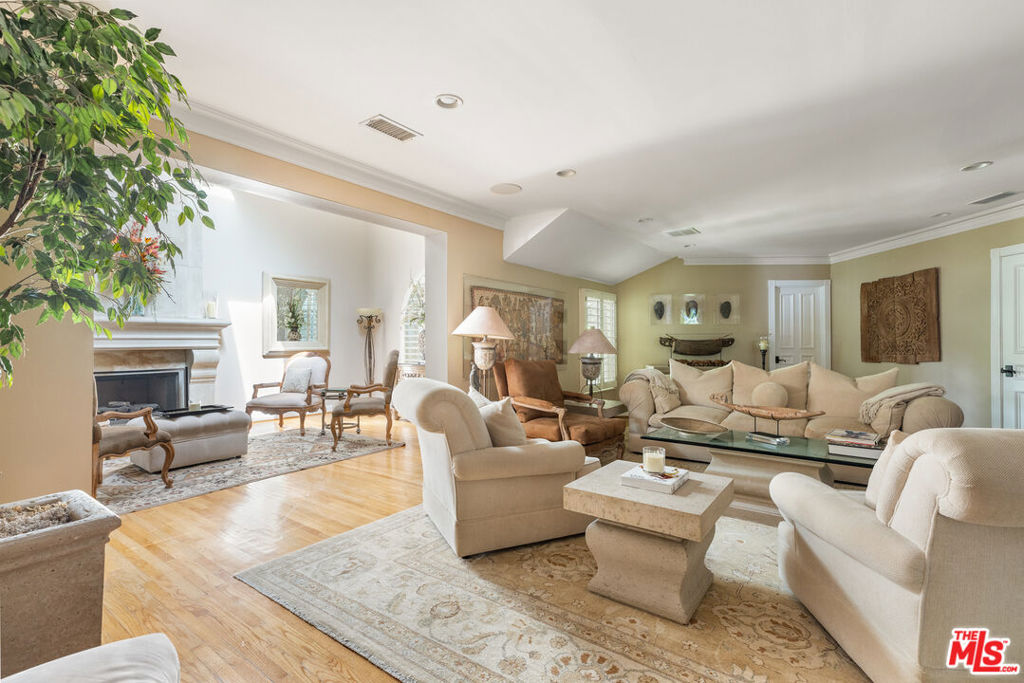 MLS #25495853 image #3