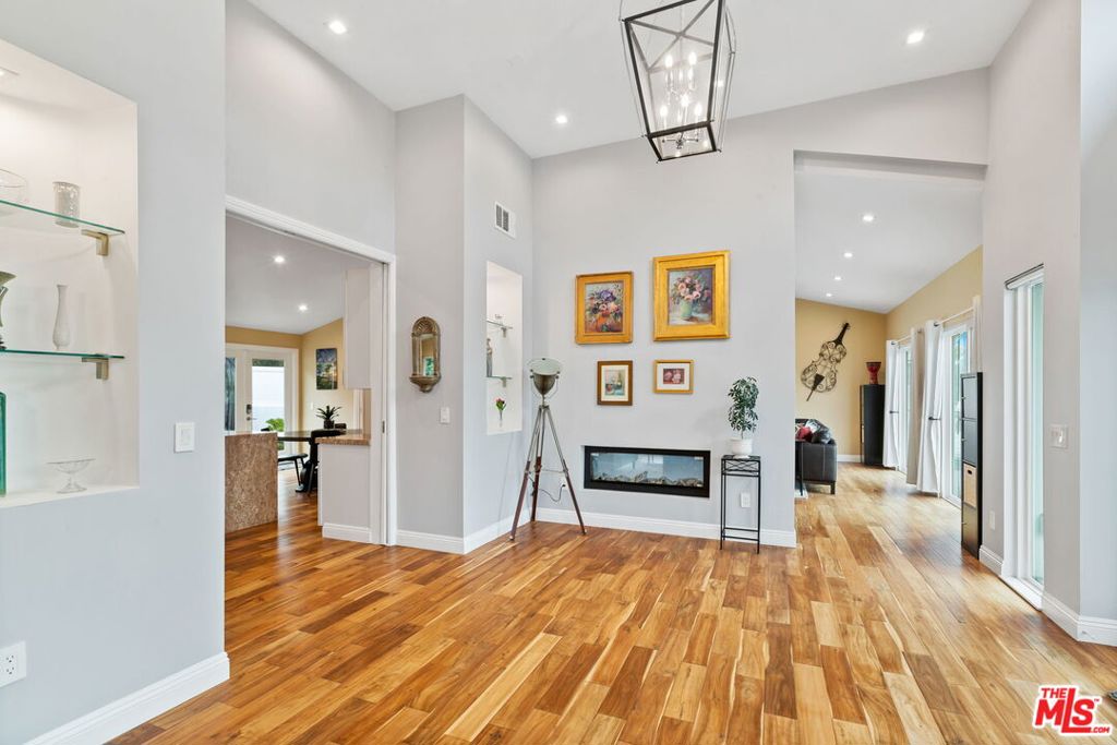 MLS #25497553 image #10