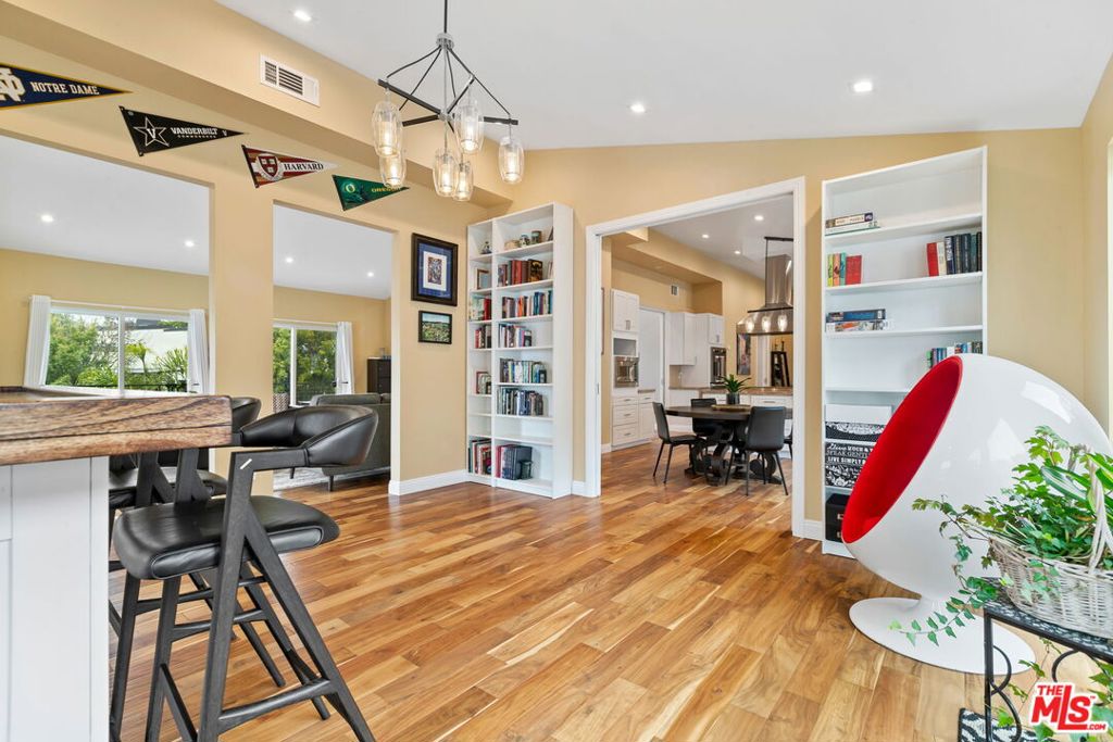 MLS #25497553 image #18