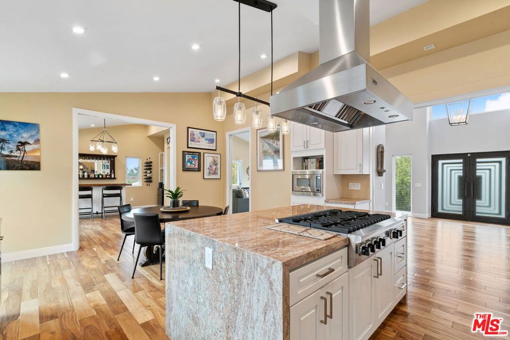 MLS #25497553 image #22