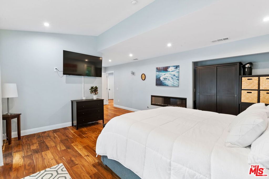 MLS #25497553 image #33