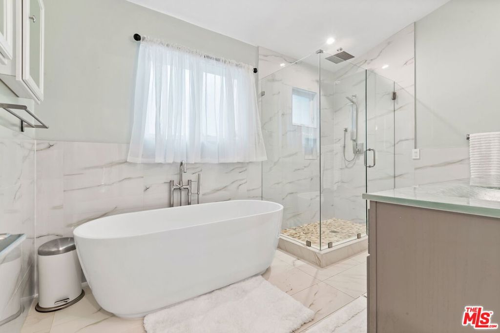 MLS #25497553 image #36