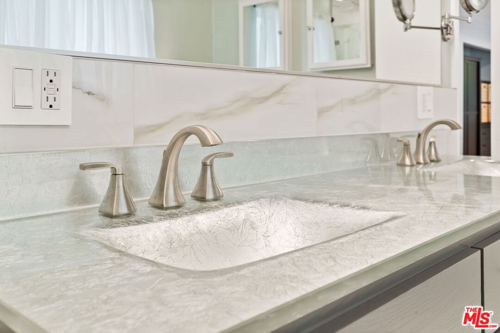 MLS #25497553 image #39