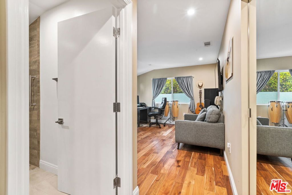 MLS #25497553 image #40