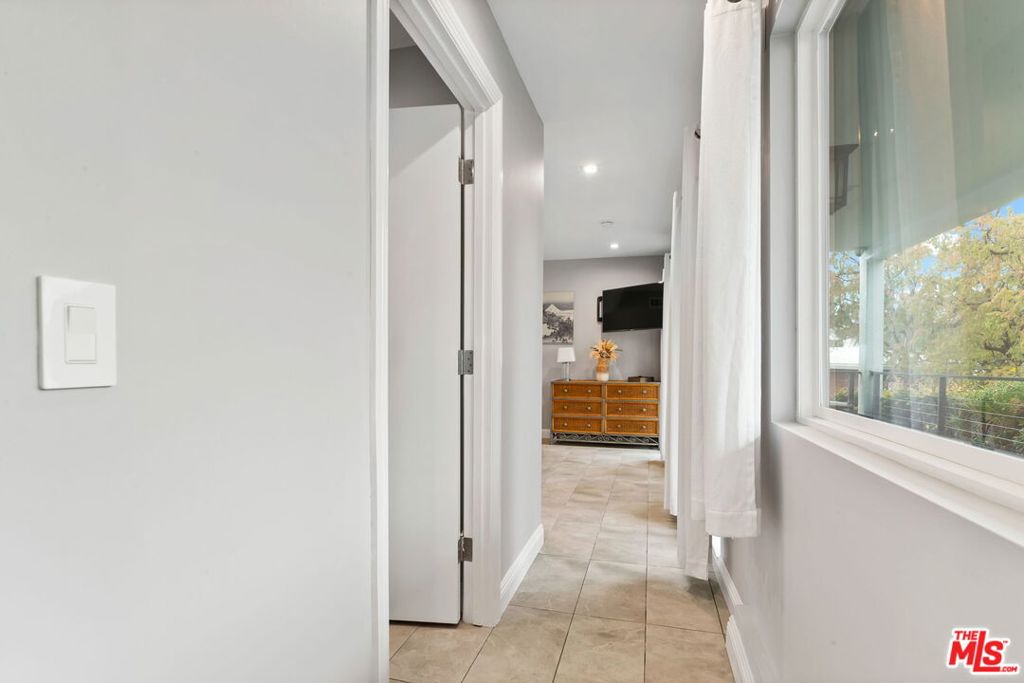 MLS #25497553 image #49