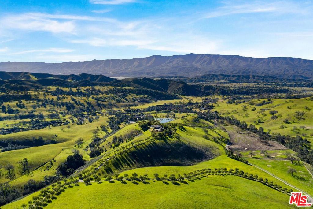 MLS #25500563 image #1