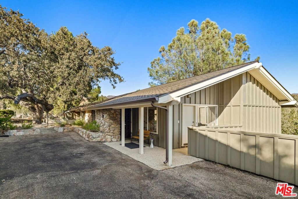 MLS #25500563 image #18